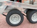 Remolque portacoches basculante tándem 2700 kg – Plataforma baja con rampas incluidas – Image 3